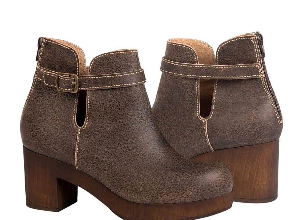 Californians Jordyn Wedge Boots Dark Brown Leather Size 10 NWOB Versatile Comfy